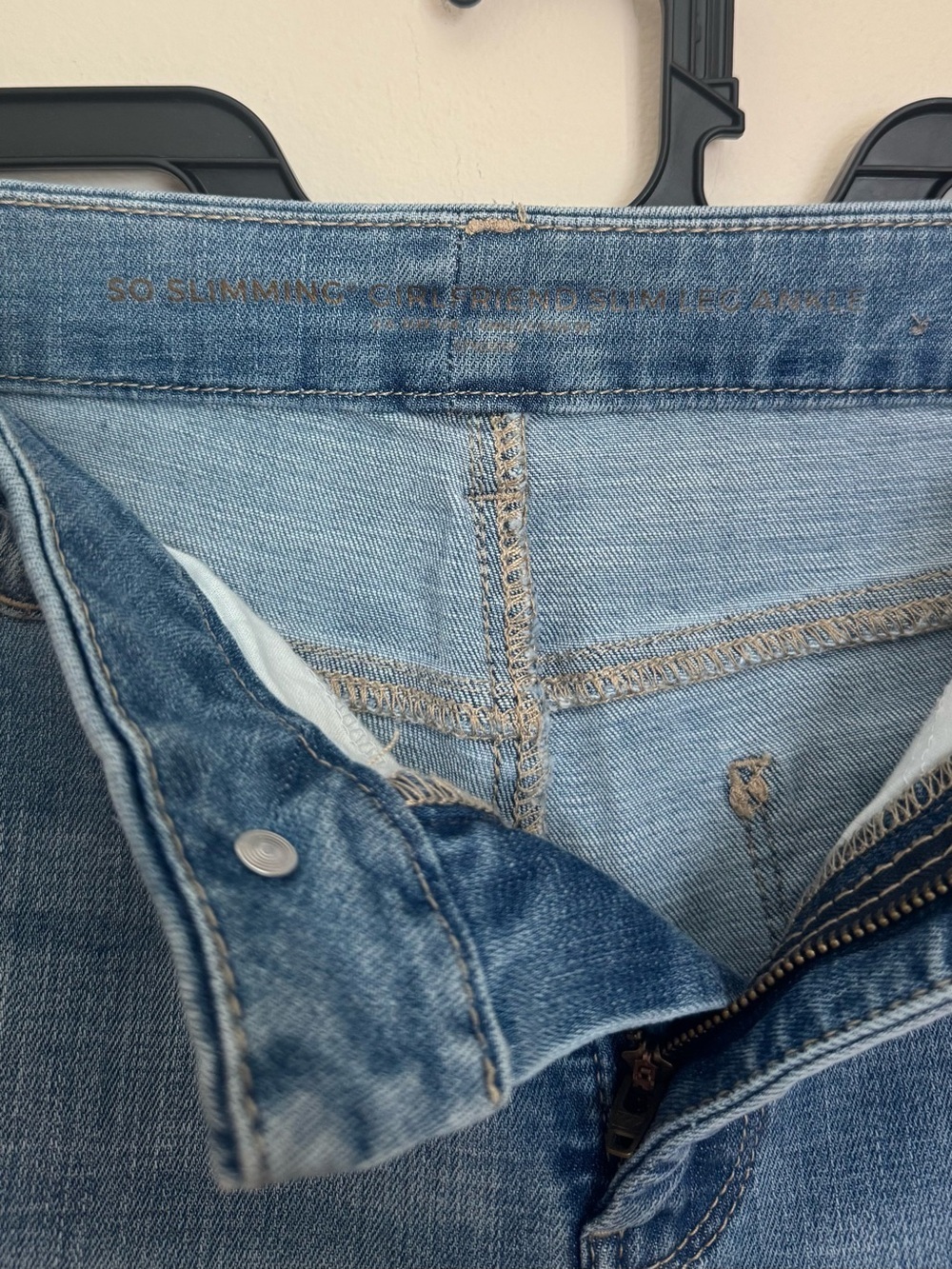 Chico’s So Slimming Girlfriend Slim Leg Ankle Jeans 12 2R Patchwork Embellished - Picture 6 of 9